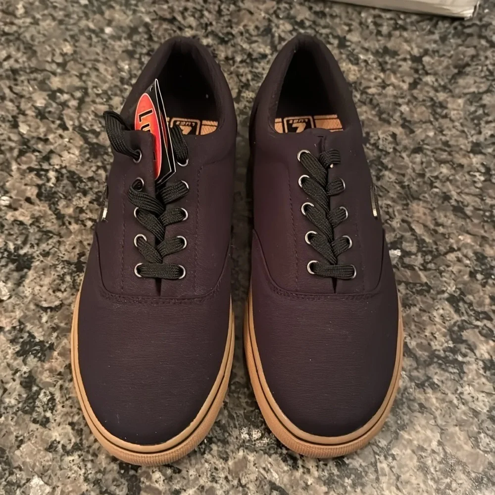 Lugz Pinkerton canvas skateboard sneakers NIB 9